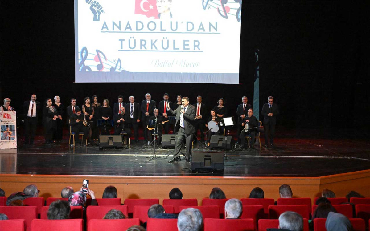 Anadolu'dan Türküler Korosu İzleyici İle Buluştu